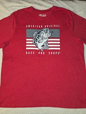 Bass Pro Shops Red Short-Sleeve Graphic Tee with Bass Artwork